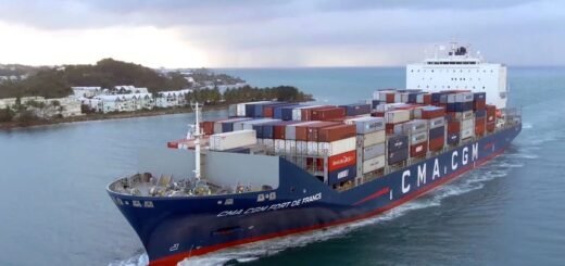 Quatre navires de 7 300 EVP et trois de 7 900 EVP, équipés de 1 385 prises reefer chacun, vont progressivement remplacer la flotte actuelle de CMA-CGM dans les Antilles françaises